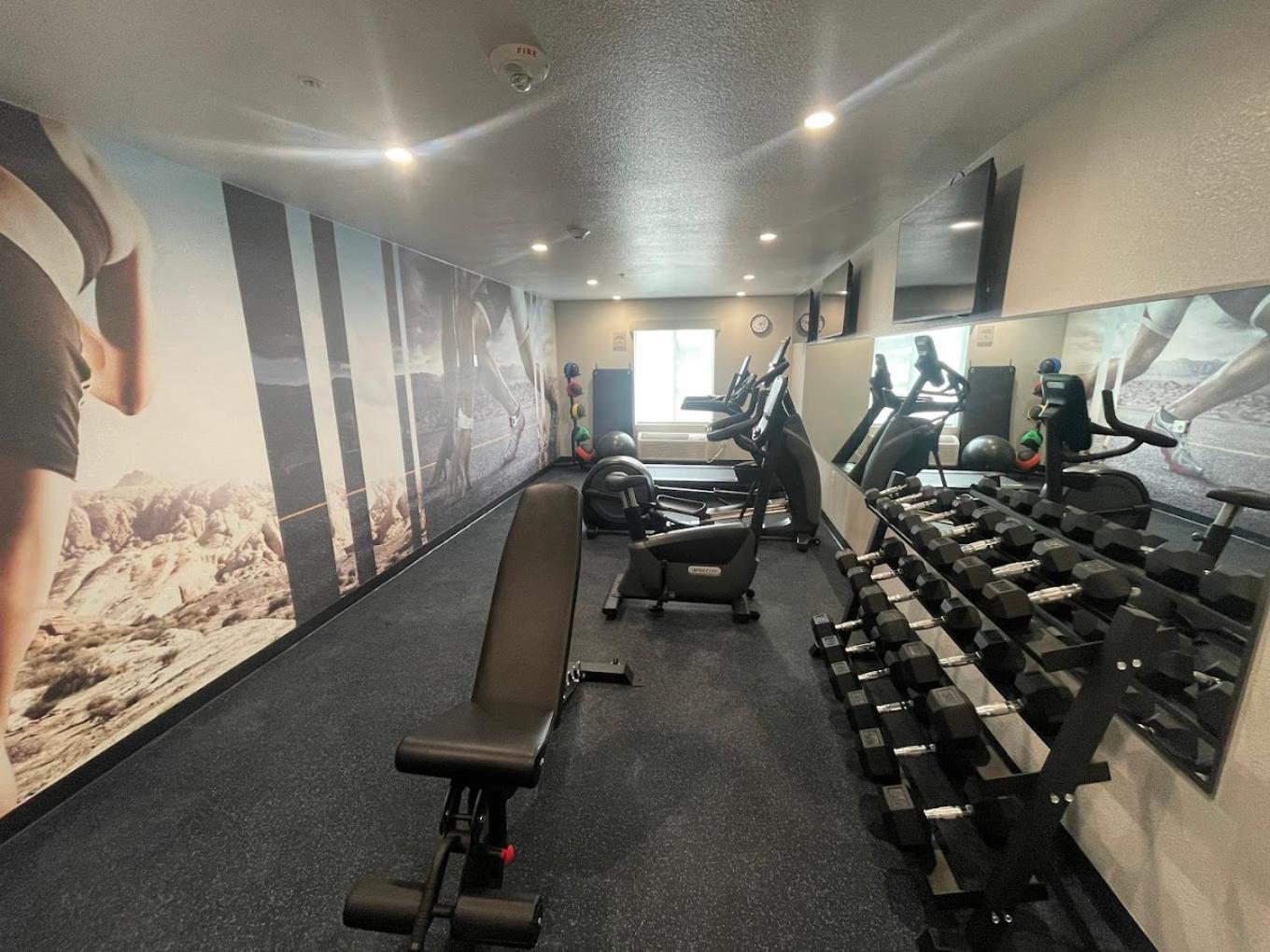 Clarion Pointe Hotel Fort Worth Ngoại thất bức ảnh