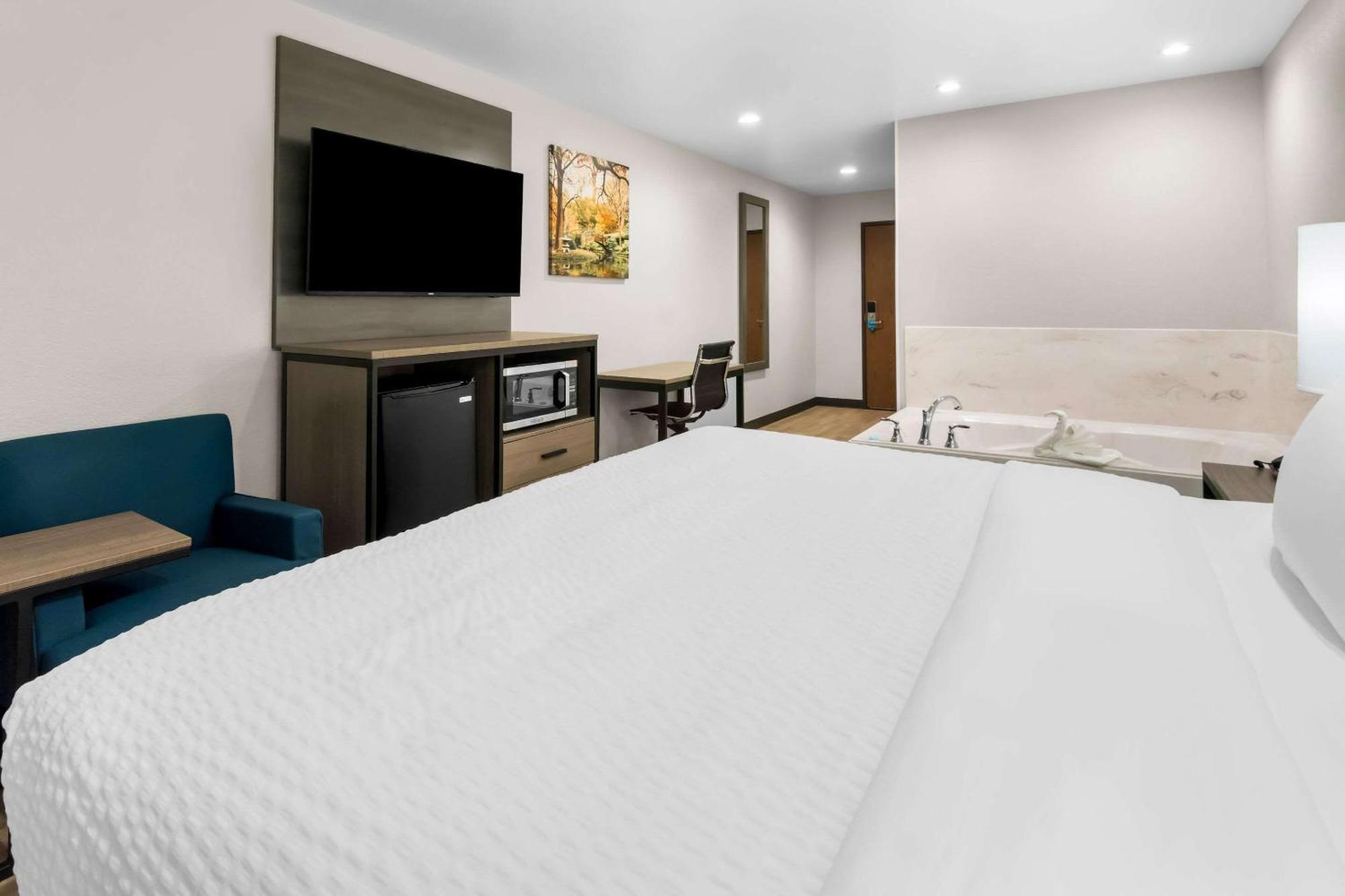 Clarion Pointe Hotel Fort Worth Ngoại thất bức ảnh
