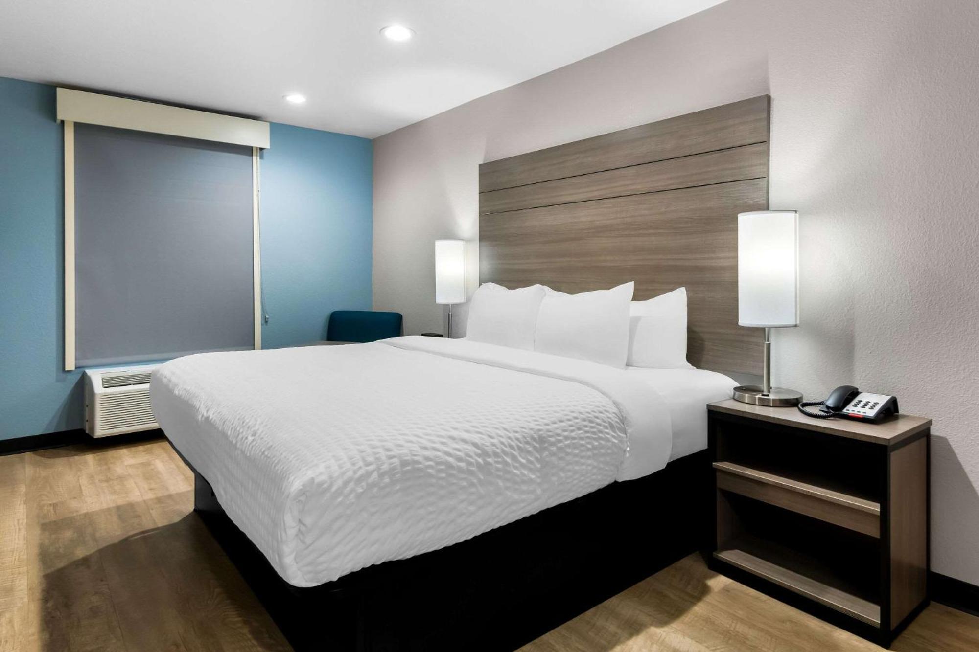 Clarion Pointe Hotel Fort Worth Ngoại thất bức ảnh